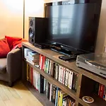 Charming Accommodation Near The Marais & Louvre